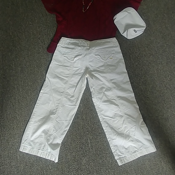 ✳️3/$10✳️THE MOST COMFORTABLE CAPRIS - Picture 2 of 6